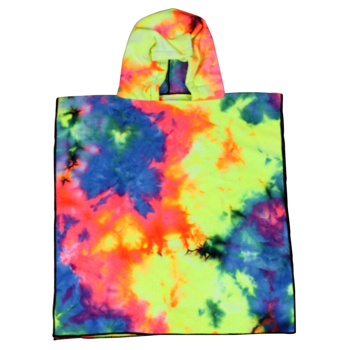 Varm og fargerik tie-dye hetteponcho for damer, ideell for kjølige dager og vintermote.
