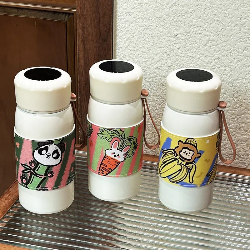 BPA-fri termoflaske for kvinner, 400 ml, med sjarmerende panda-motiv på hvit overflate.