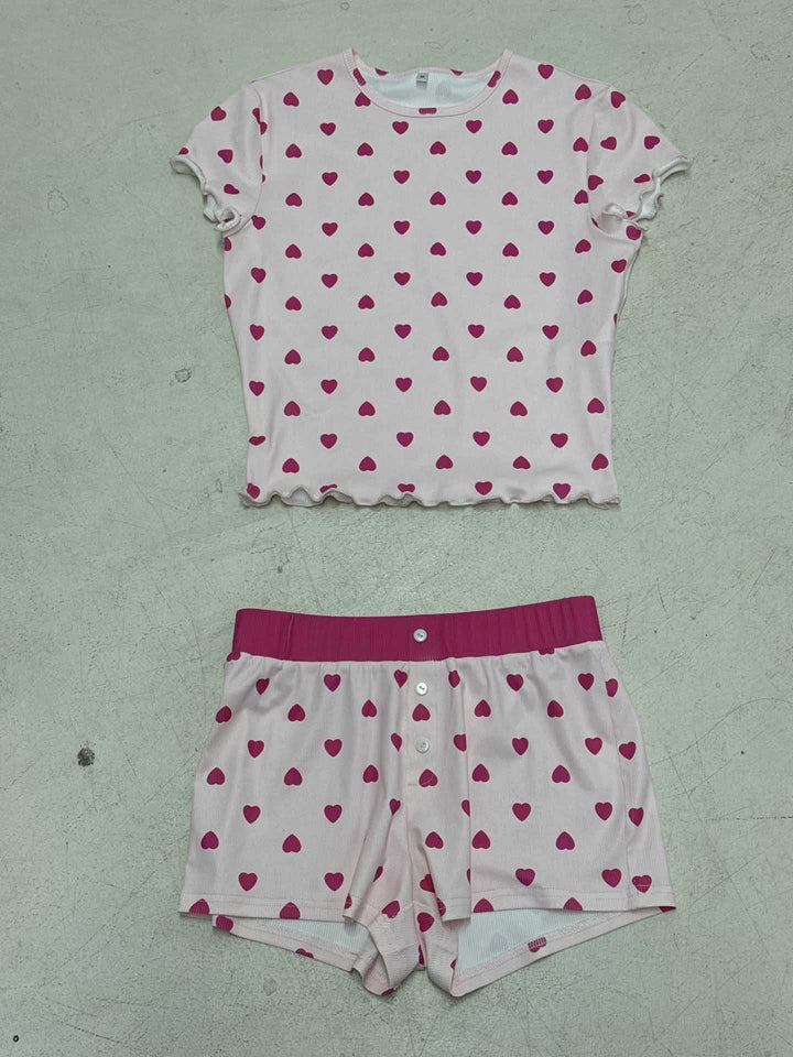 Komfortabelt dame nattøy i bomull, shortssett med hjerter og elastisk midje, perfekt som fritidssett.