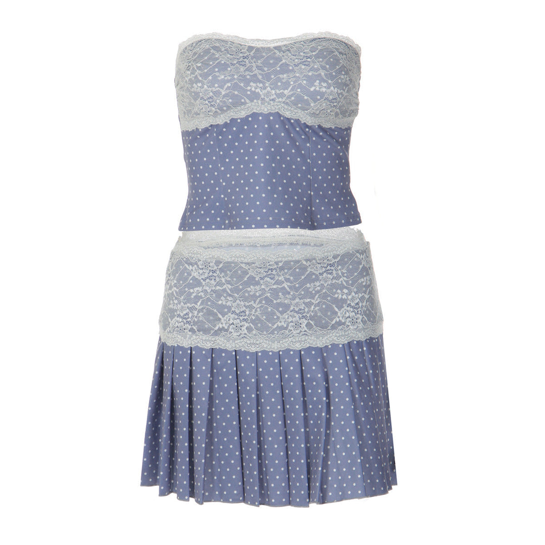 Allsidig grå-blå plissert bandeau kjole. Casual sommerkjole eller elegant festkjole for kvinner.