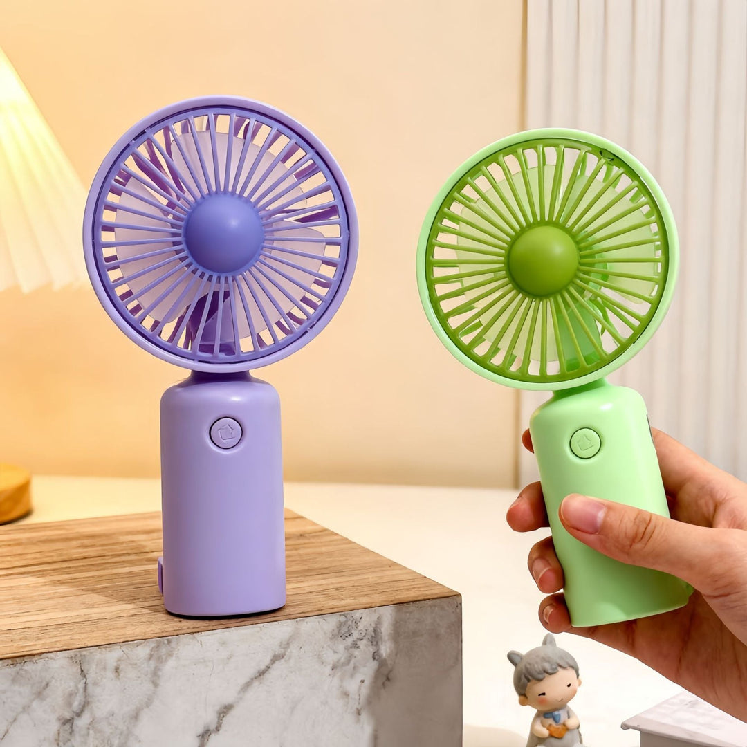 Rosa bærbar bordvifte med USB-tilkobling, perfekt for svalende sommerdager.