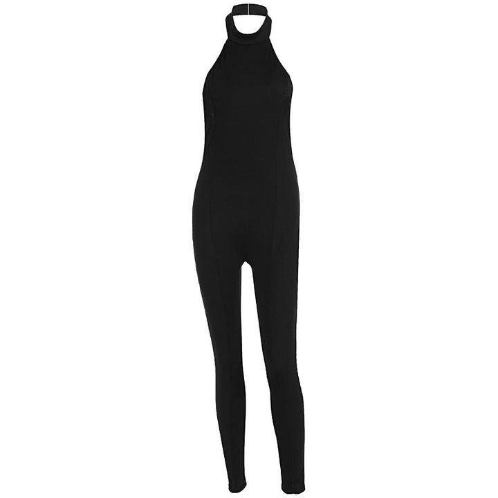 Brun dame jumpsuit med høy krage, ribbet tekstur og elegant snitt. En stilig og komfortabel valgmulighet.