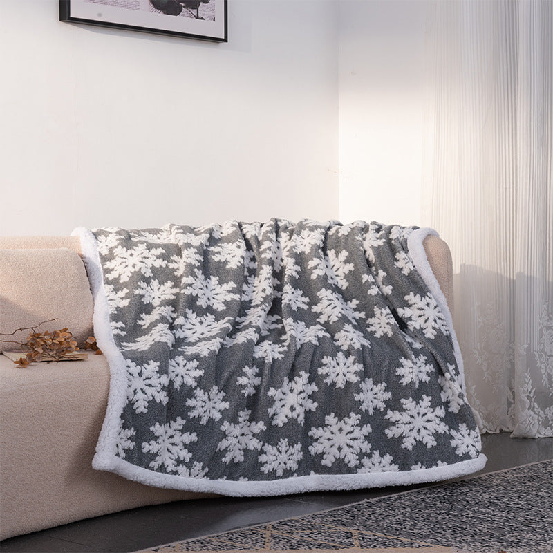 Varmt og fluffy koseteppe i solid farge. Perfekt som dekor i stua eller som et mykt pledd på soverommet.
