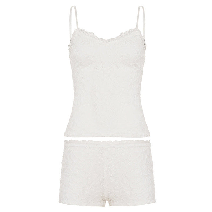 Stilrent blonde nattøy shortssett for kvinner. Perfekt som avslappende søvnklær og sommerlig undertøy.