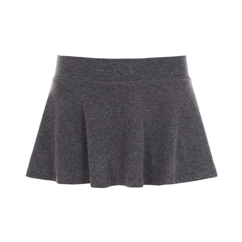 Stilfullt dame miniskjørt, grå plissert, med elastisk midje for en elegant look.