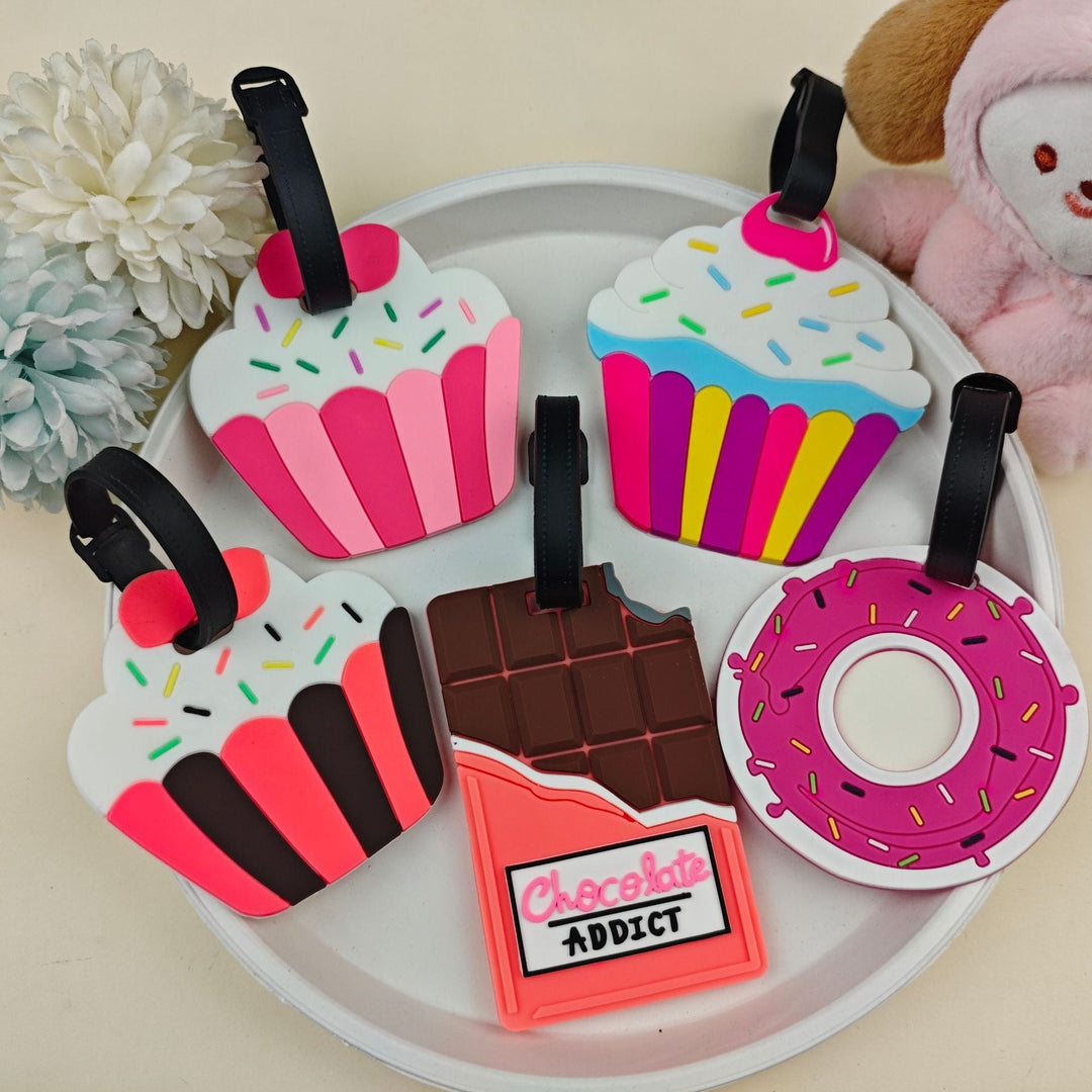 Fargerik cupcake bagasjetag i silikon for enkel identifisering av koffert på reise.