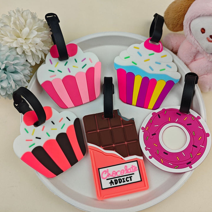 Fargerik cupcake bagasjetag i silikon for enkel identifisering av koffert på reise.