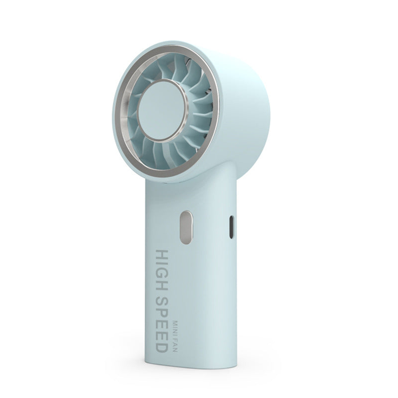 Smal USB-drevet vifte, ideell for skrivebordet eller når du reiser, sikrer sval komfort hele dagen.