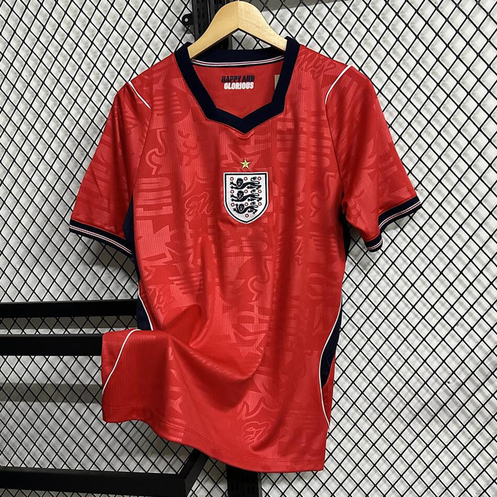Ny England landslagsdrakt 2026 for herre. Offisiell supporterdrakt, hvit med Englands emblem, for fotballfans.