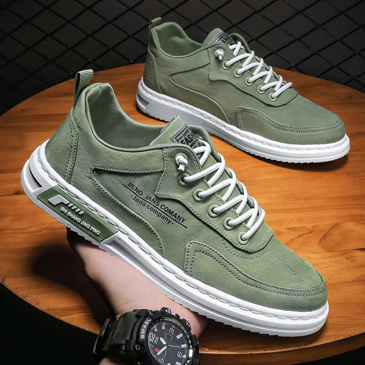 Klassiske ortopediske herresneakers i grått med komfortabel passform og god fotstøtte for hverdag.