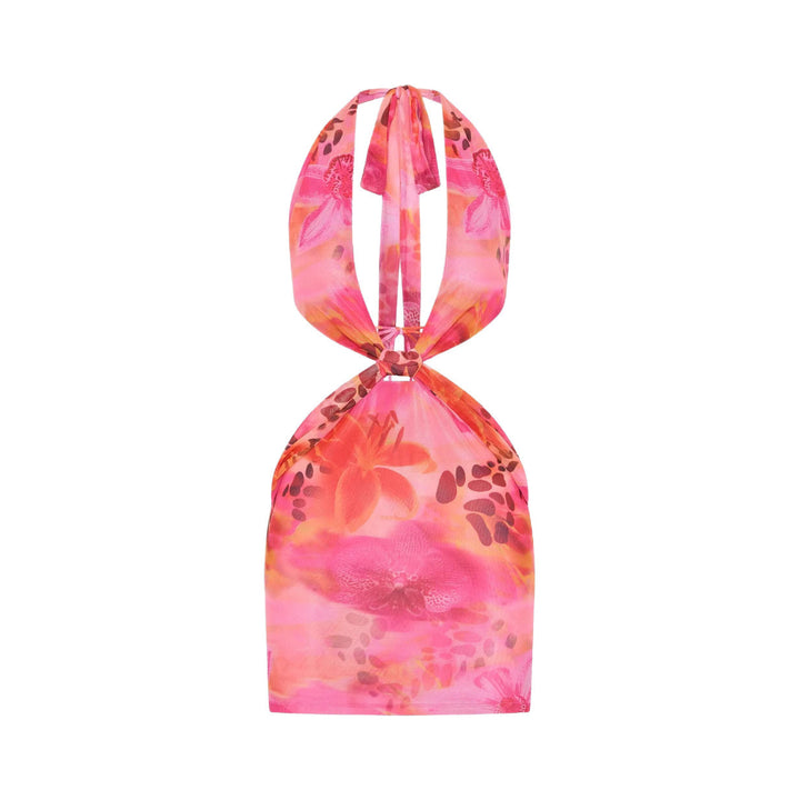 Lett og luftig blomstret sommerkjole med dyp omslagsutringning. Ideell for en elegant og avslappet look.
