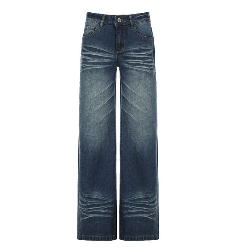 Detaljbilde av dame vidje jeans, høy midje. Blå vintage-stil jeans med komfortabel passform.