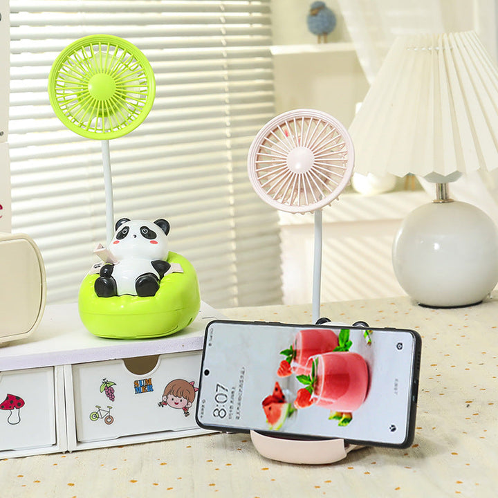 Søt panda mini vifte, perfekt gave til jenter og kvinner. Leverer personlig kjøling diskret og effektivt.