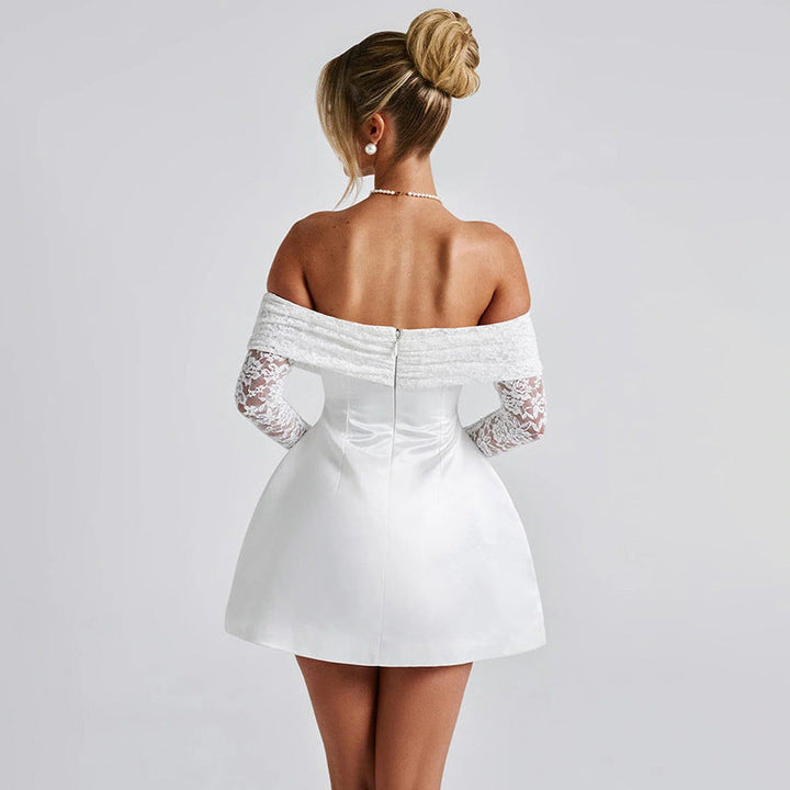 Hvit off-shoulder cocktailkjole for dame. En stilren og elegant damekjole, ideell for fest og kveldsantrekk.