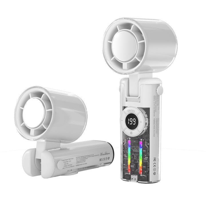 Kompakt USB-oppladbar minivifte i blått, med stativ for bruk som bordvifte. Ideell for sommer og utendørs.