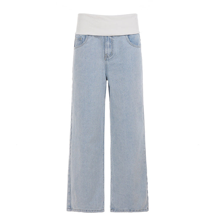 Enkle blå damejeans med høy midje og løs passform. Komfortable denim jeans for hverdagsbruk.