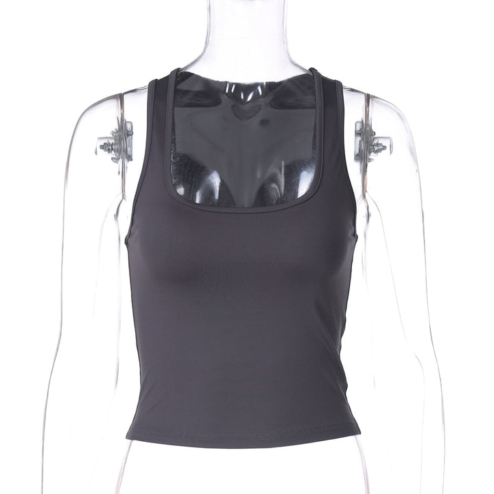 Allsidig dame tanktop med brede stropper, passer til sport og avslapning.