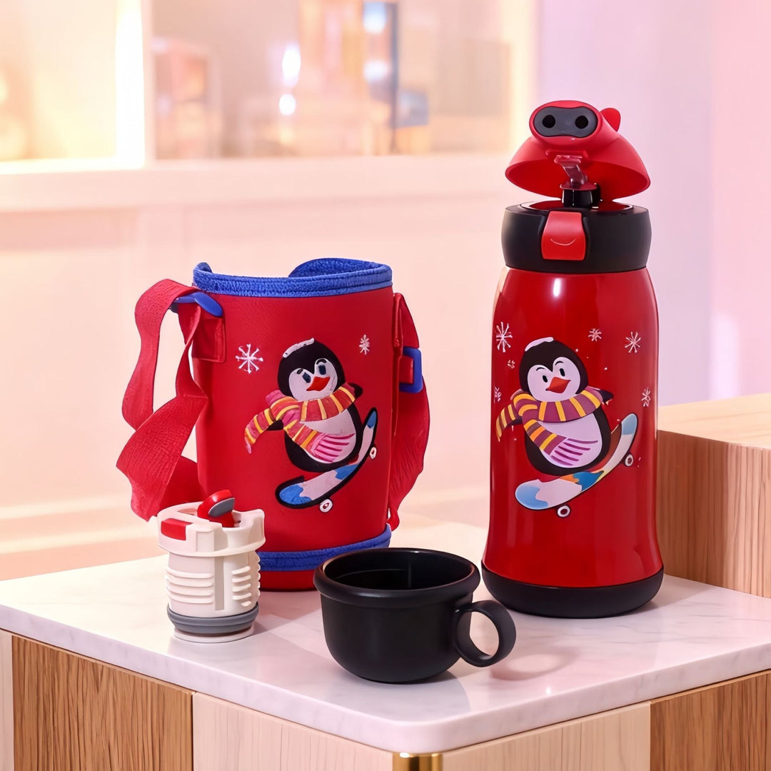550 ml drikkeflaske til barn med artig pingvinfigur. Bærbar, BPA-fri vannflaske for aktive barn på skole eller sport.