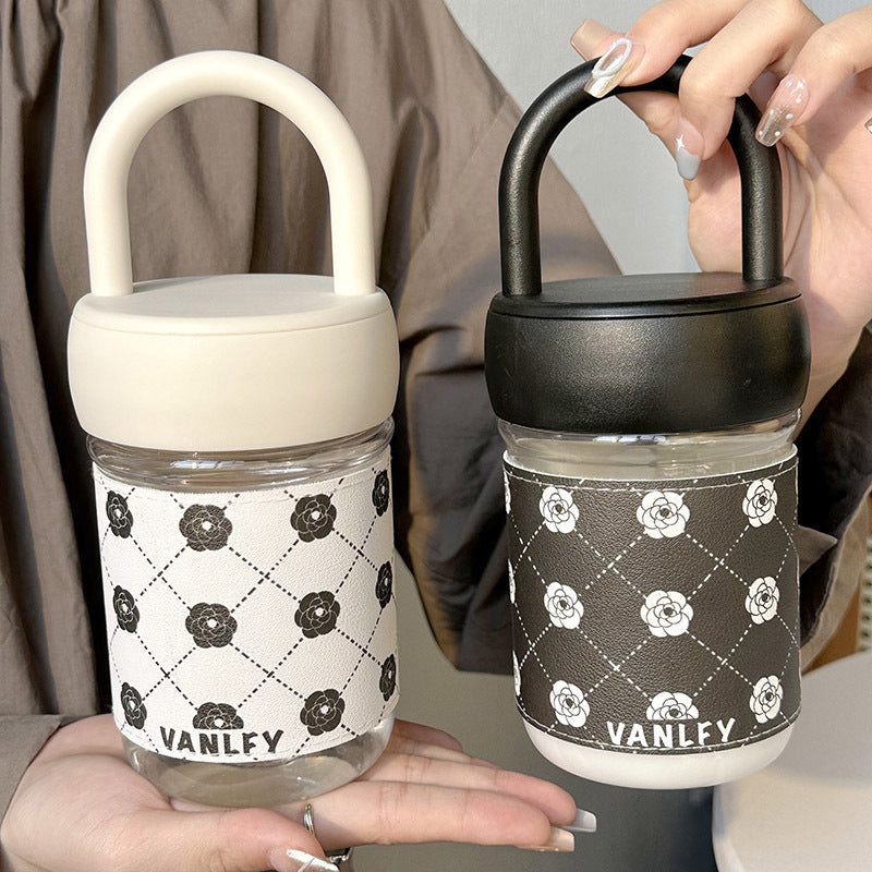 Stilig damekopp med ergonomisk grep og dobbel vegg isolasjon. Holder kaffe og drikke varm lenge.