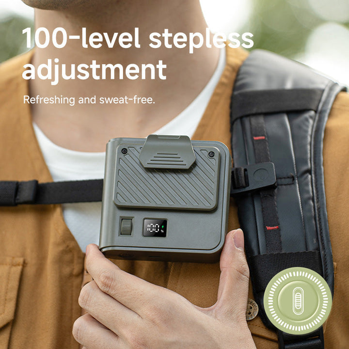 Kompakt powerbank som lader mobil og elektronikk på farten. Essential gadget for reise og friluftsliv.