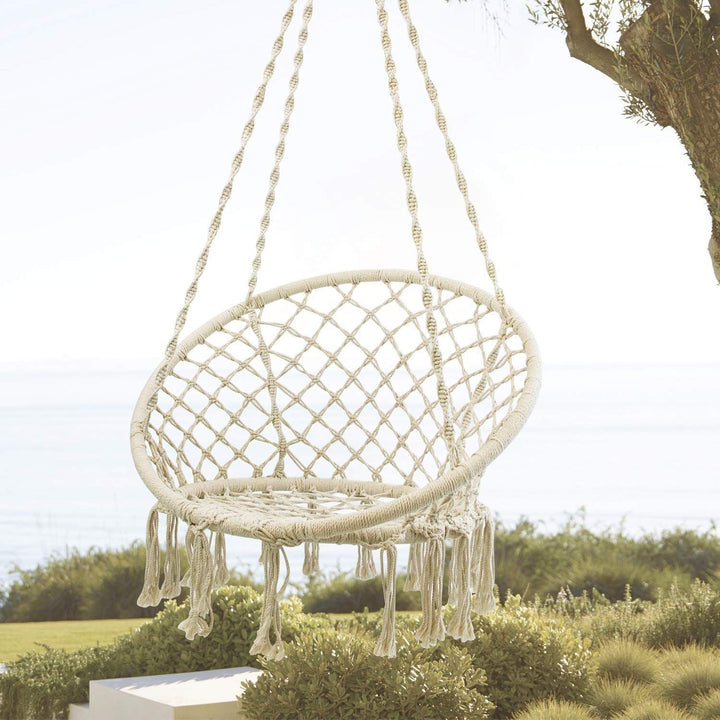 Hvit boho hengestol for innendørs og utendørs bruk. Perfekt for hage, terrasse eller stue.
