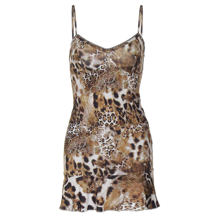 Kort leopardkjole med elegante blonder. Myk damekjole, perfekt som aftenkjole eller til sommerfest.