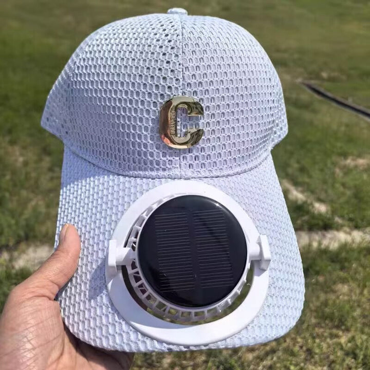 Grå unisex baseballcaps med kraftig vifte, perfekt for å holde hodet kjølig under varme forhold.