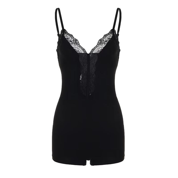 Stilig dame nattøy bodysuit i blonde med utsøkt mønster, justerbare stropper for optimal passform.