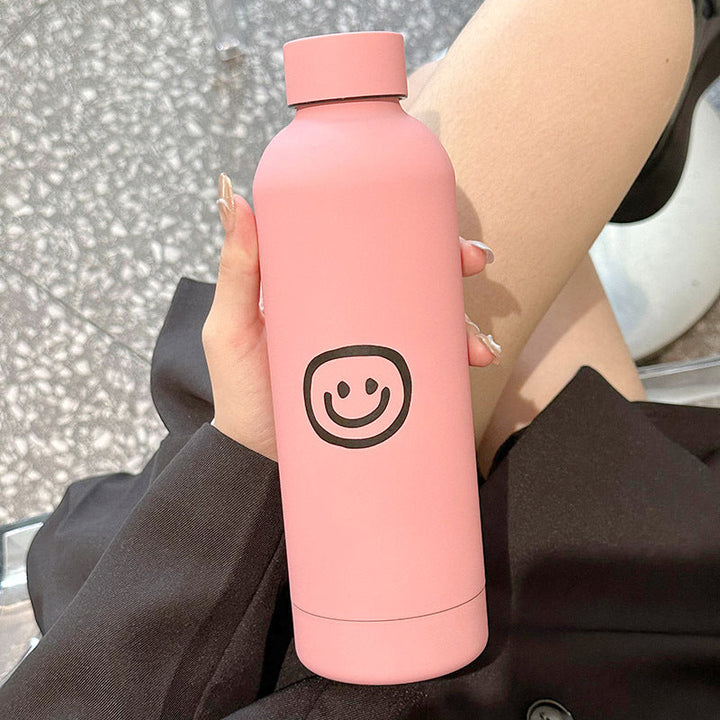 BPA-fri isolert drikkeflaske 500 ml i rustfritt stål. Holder drikken kald/varm. Emoji-flaske for kvinner.