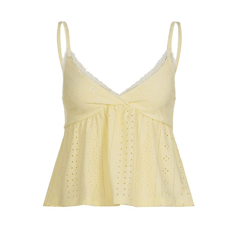 Klar lys gul stroppetopp med fine blonder, en elegant og feminin topp for dame på varme dager.