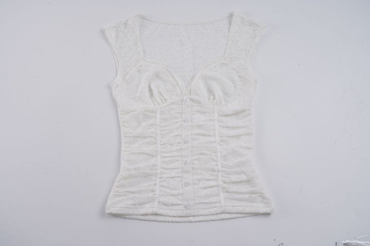Hvit dame crop top med elegant V-hals og volanger, perfekt som festtopp eller trendy sommertopp.