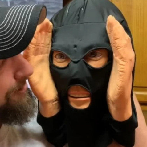 Peeper Creeper hage- og vindusdekorasjon. Realistisk, uhyggelig latex-figur.
