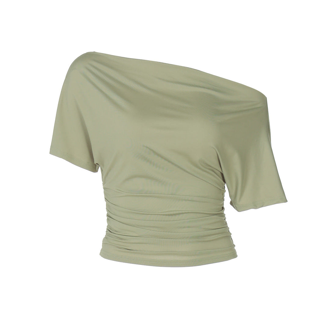 Trendy dametopp med asymmetrisk design, rynker og en chic utringning, et must-have i kvinnegarderoben.
