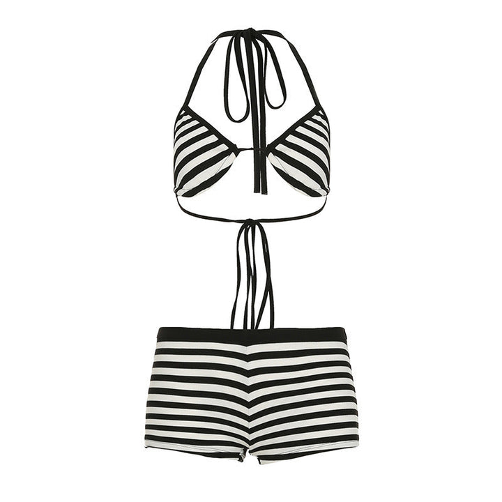 Sommerlig bikini-sett for damer med dyp utringning, justerbare stropper. Geometrisk mønster, trendy stil.