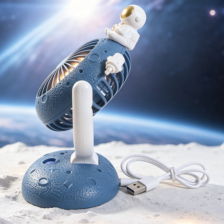 Stilfull rosa astronaut bordvifte med USB-tilkobling. Gir personlig kjøling og et moderne design.