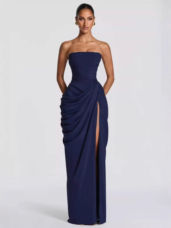 Sensuell bandeau kvelds-/festkjole for dame, med rynker, høyt splitt. Fås i blå, gul, marineblå. Sommerlig elegant.