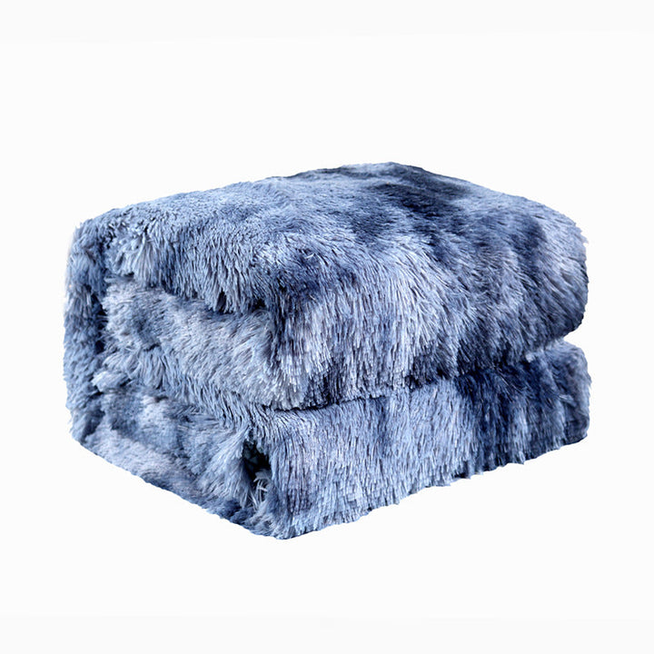 Allsidig kosepledd i fleece, passer perfekt som sofapledd eller dekorasjon i ethvert hjem.