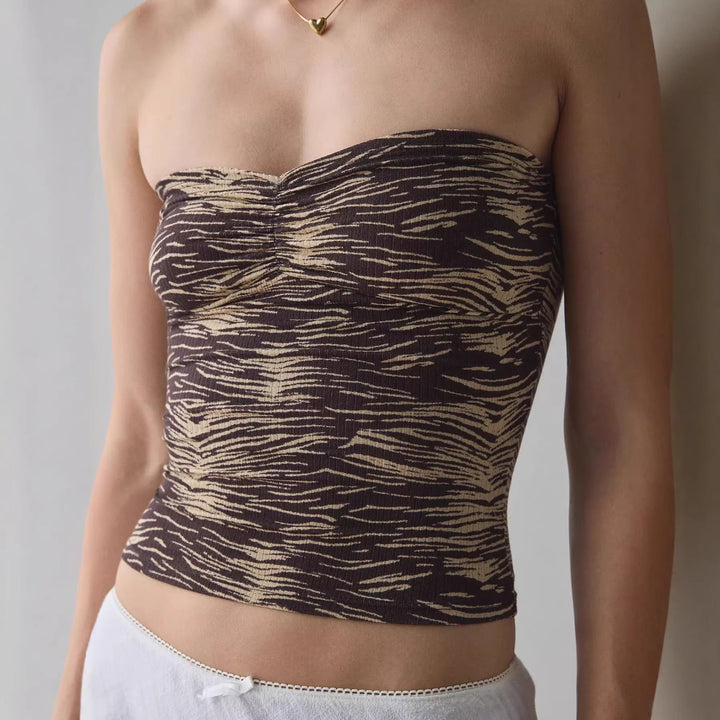 Stilren stripet bandeau-topp for dame, allsidig for sommermote, strand og fritidsklær. Mote kvinnetopp.