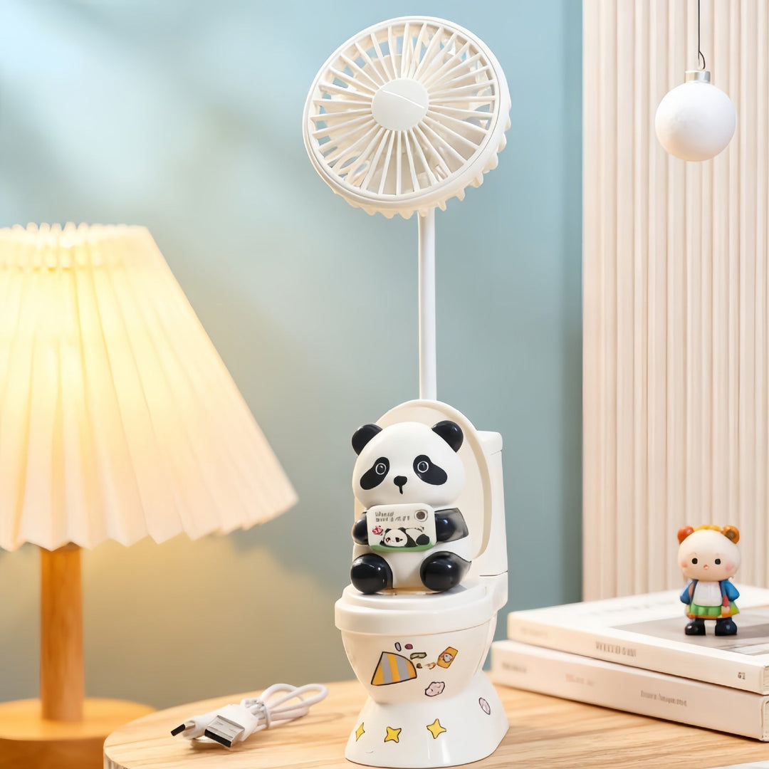 Kompakt USB-bordvifte med søtt bjørnedesign, gir stillegående kjølig luft, ideell for sommerdager.