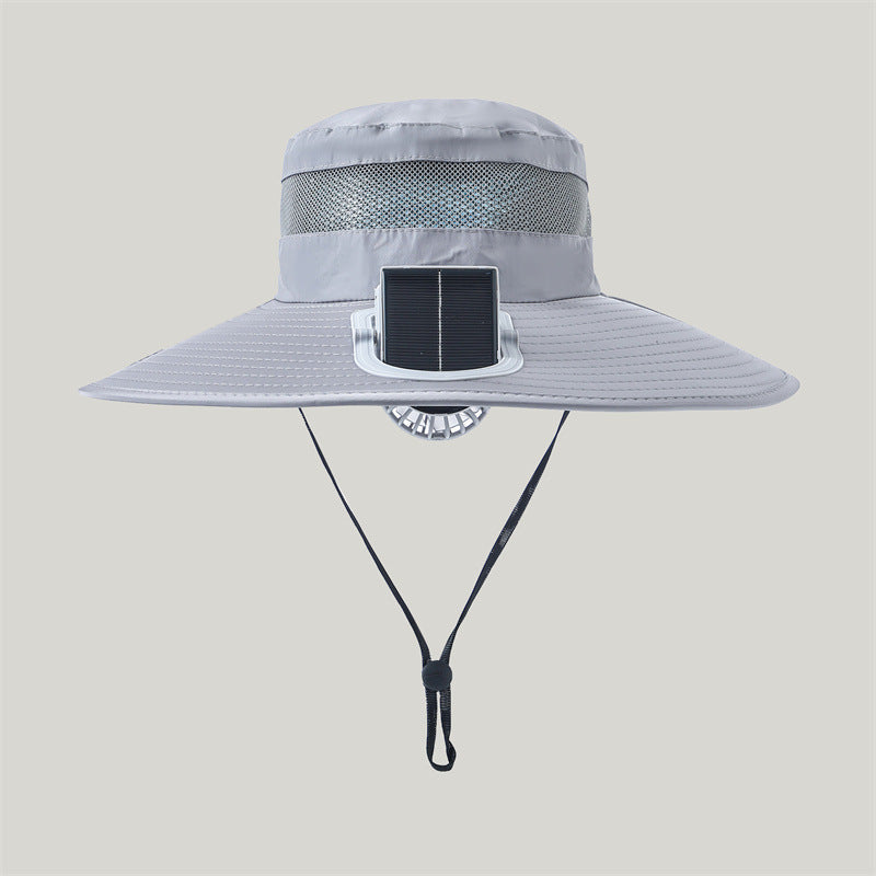 Ventilert unisex sommerhatt med innebygd solcellevifte som gir effektiv kjøling på varme dager.