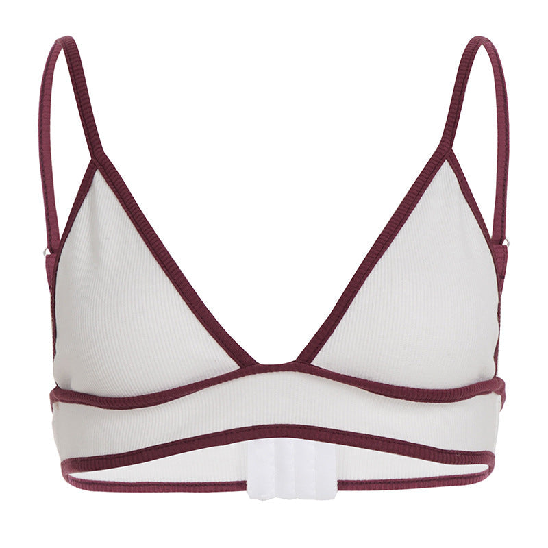 Fleksibel dame sports-bh med avtagbare puter, justerbare stropper, perfekt for ulike treningsformer.