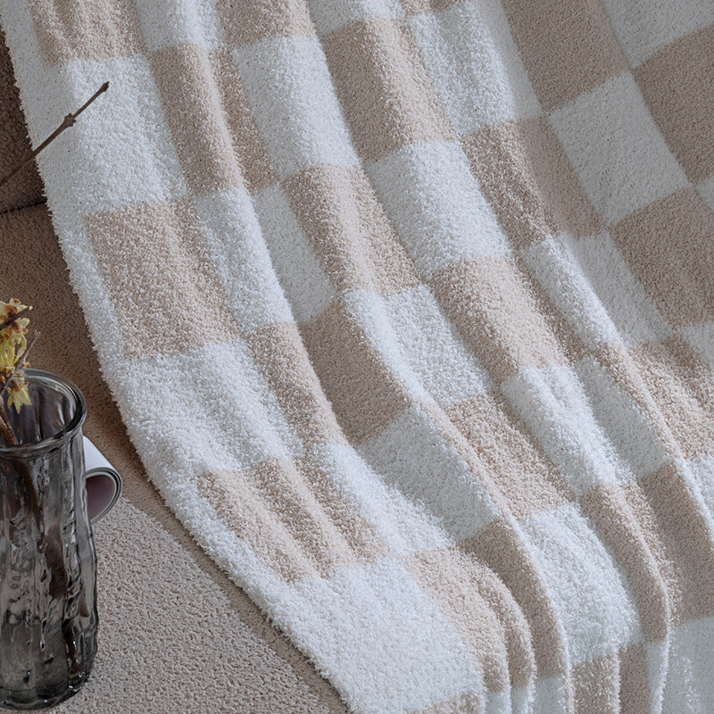 Luksuriøst dames badehåndkle, mykt og absorberende, perfekt for bad, spa eller strand.
