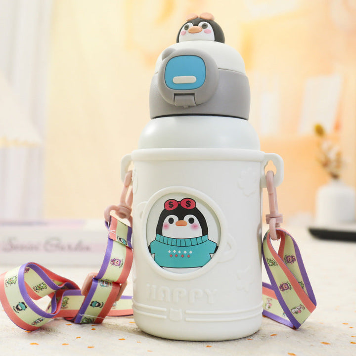 Søt unisex isolert drikkeflaske med panda-motiv. Ideell termoflaske i plast for barn til hverdags og utflukt.