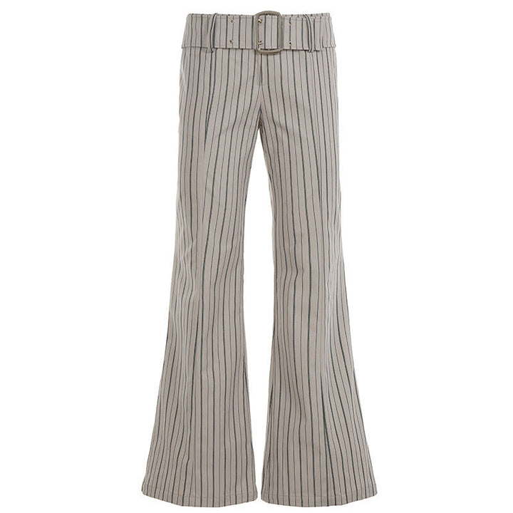 Dame bukser med flare og elegante striper, figursydd snitt som fremhever formen. Til fest og jobb.