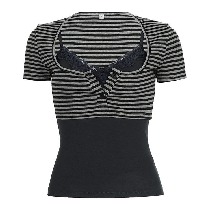 Trendy mørkegrå dametopp med kortermet design, lagdelt look og elegante, spisse detaljer. Allsidig stil.
