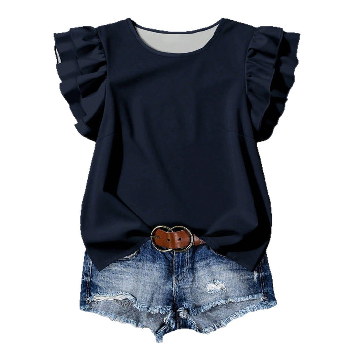 Svart elegant damebluse med volanger. Ideell for kontorstil eller som en trendy sommerbluse.