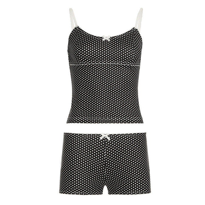Dame nattøy: prikkete nattshorts-sett med camisole og elastisk midje, ideelt for en god natts søvn.