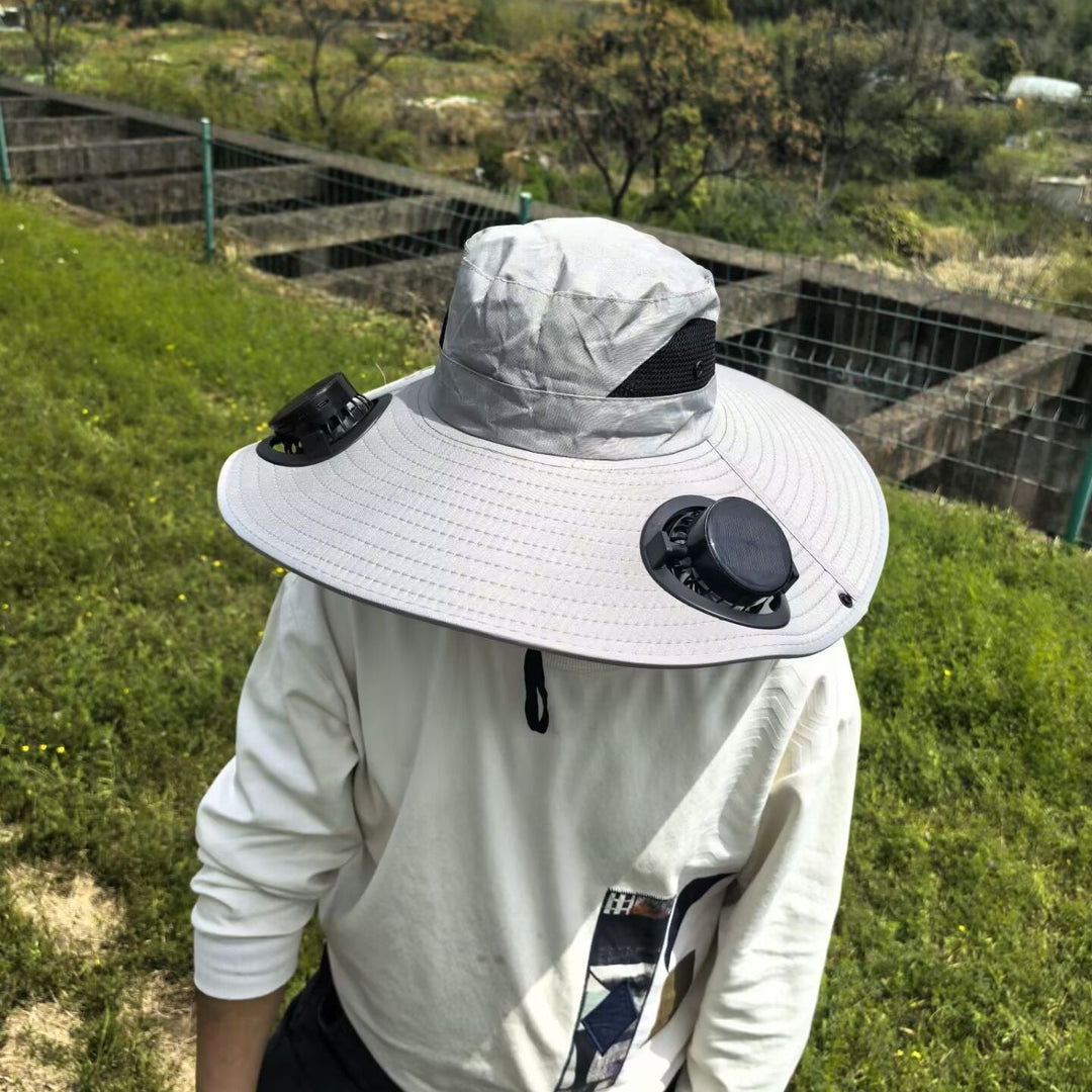 Unisex solhatt med USB-vifter, luftkjøling og bred UV-nakkebeskyttelse for utendørs bruk.