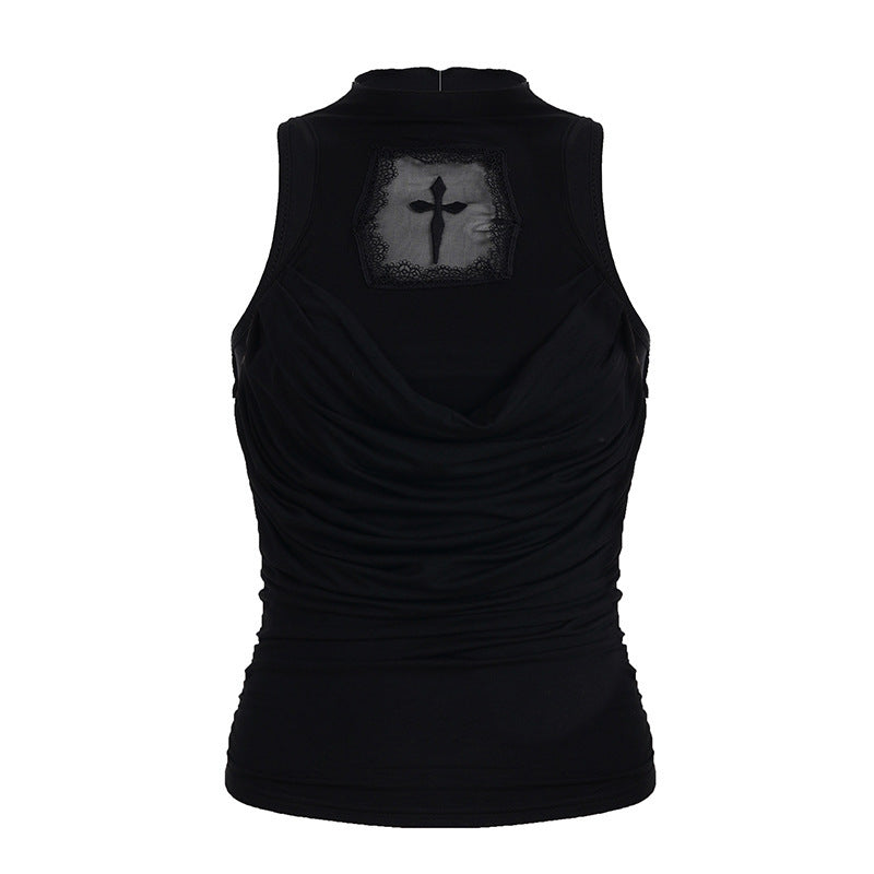 Elegant svart tanktopp for kvinner med en leken ryggdetalj, perfekt for sommerfest eller hverdagsbruk.