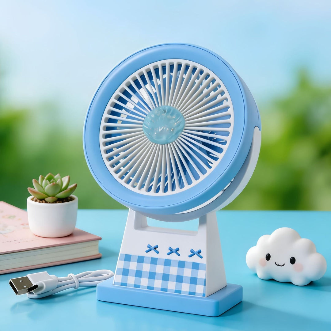 Designervifte i hvitt, bærbar med USB, leverer frisk luft og diskret kjøling.